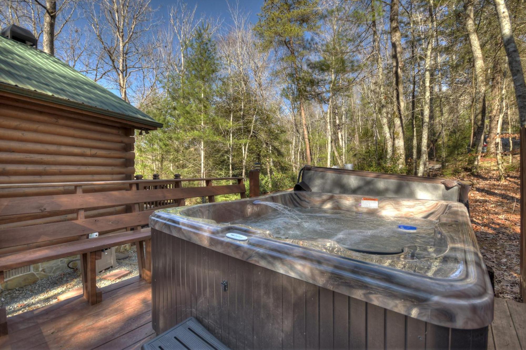 Knotty Pines Pet-Friendly Gas Fireplace Plus A Firepit Cherry Log 外观 照片