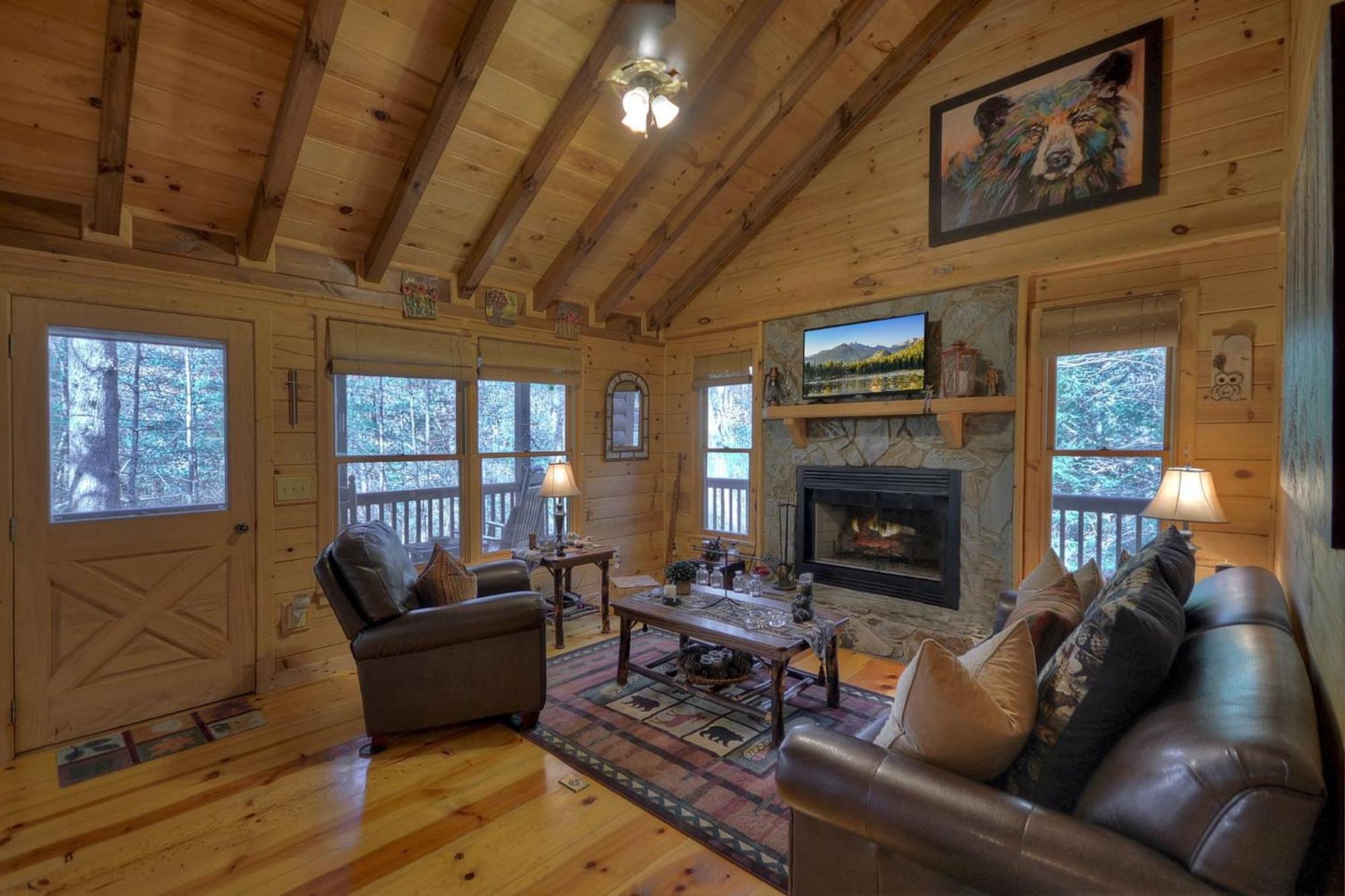 Knotty Pines Pet-Friendly Gas Fireplace Plus A Firepit Cherry Log 外观 照片